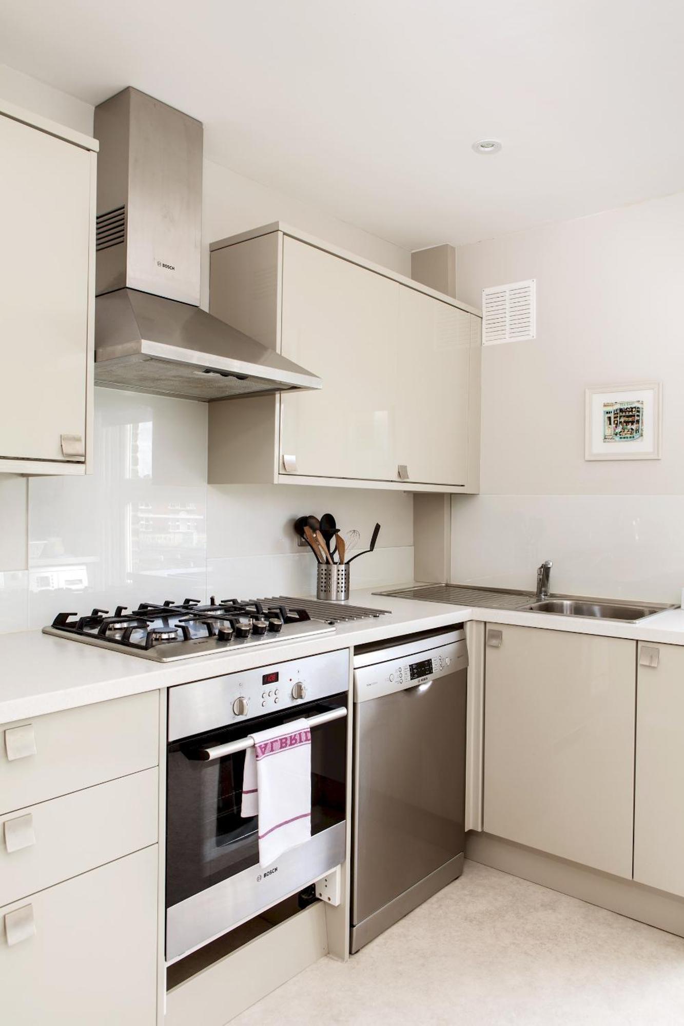 Madison Hill - Fernlea View 4 - Two Bedroom Flat *